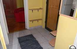 De vanzare 2 camere, decomandat, 42 mp utili, boxa la subsol, zona Sirena!