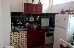 Garsoniera 30 mp, zona strazii Parang