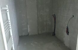 Apartament 3 camere semifinisate, terasa, parcare, zona Tera