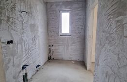 Apartament 3 camere, 70.30 mp, semifinisat, zona Regal, Baciu