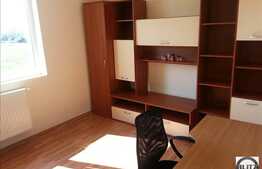Apartament 2 camere, 48 mp, decomandat, loc de parcare!