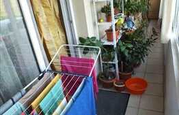 Apartament 2 camere, 54 mp, loc parcare cu CF, zona Sesul de Sus! Decomandat!