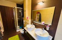 Apartament 3 camere, 80 mp, 2 garaje, zona Stejarului 