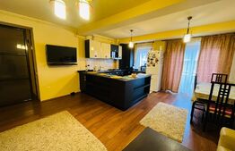 Apartament 3 camere, 80 mp, 2 garaje, zona Stejarului 