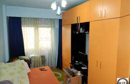 Apartament 3 camere, 73 mp, decomandat, zona Piata Marasti