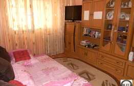 Apartament 2 camere, 48 mp utili, decomandat, loc parcare, boxa, zona Primaverii