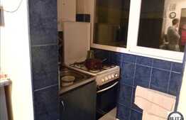 Vanzare apartament 2 camere, 50 mp , cu boxa la subsol, zona strazii Trascaului