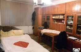 Vanzare apartament 2 camere, 50 mp , cu boxa la subsol, zona strazii Trascaului