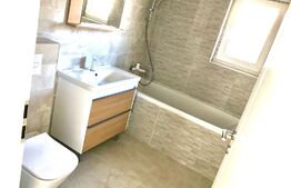 Apartament 3 camere ultralux, 57 mp, etaj intermediar, piscina, zona Fagului