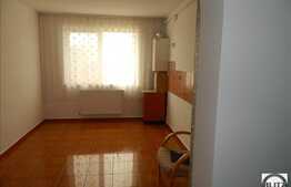 De vanzare apartament cu 1 camera, 36 mp, balcon, zona strazii Florilor!