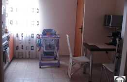 De vanzare 3 camere, decomandat, 78 mp, zona strazii Bucuresti! Mobilat modern!