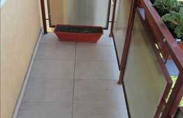 Vanzare 3 camere, 71,04 mp si 96,53 mp pod mansardabil si garaj! Zona linistita