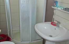 Vanzare 3 camere, 71,04 mp si 96,53 mp pod mansardabil si garaj! Zona linistita