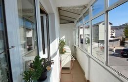 Apartament 3 camere, decomandat, 65 mp, zona Siretului