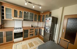 Apartament de 3 camere, decomandat, 85 mp, parcare, zona Mc Donalds