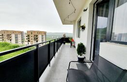 Apartament 3 camere mobilat, terasa, parcare, zona Terra