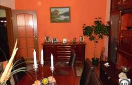 De vanzare apartament 3 camere, 58 mp utili, semidecomandat, zona Big