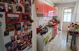 Apartament 3 camere, decomandat, etaj intermediar, zona strazii Parang