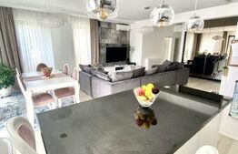 Apartament de 4 camere, 110 mp, lux, 2 parcari, zona strazii Campului