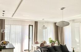 Apartament de 4 camere, 110 mp, lux, 2 parcari, zona strazii Campului