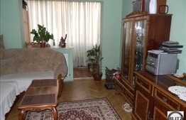 Vanzare 2 camere, decomandat, 52 mp, etaj intermediar, zona linistita!