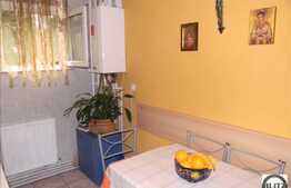 Vanzare 2 camere, decomandat, 52 mp, etaj intermediar, zona linistita!