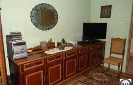 Vanzare 2 camere, decomandat, 52 mp, etaj intermediar, zona linistita!