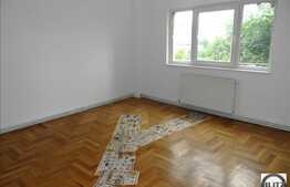 De vanzare 3 camere, decomandate, 79 mp utili, zona strazii Calea Manastur!