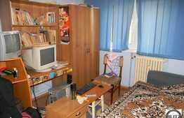 Zona Golden Tulip, apartament de vanzare, 3 camere decomandate, 61.33 mp