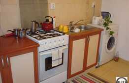 1 camera de vanzare, decomandat, 46 mp utili, zona Calea Turzii, loc de parcare