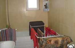 1 camera de vanzare, decomandat, 46 mp utili, zona Calea Turzii, loc de parcare