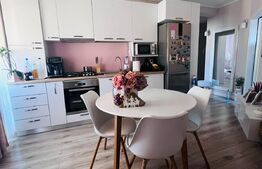 Apartament 3 camere, parcare, zona Poligon