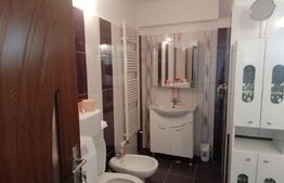 Apartament 2 camere, decomandat, zona Vivo