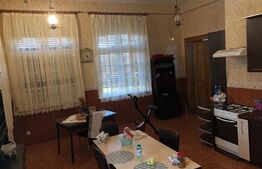 Vila cu demisol 240mp, 3 dormitoare, 3 bai, zona rezidentiala Cetate