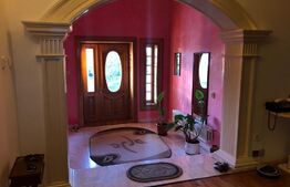 Vila cu demisol 240mp, 3 dormitoare, 3 bai, zona rezidentiala Cetate