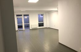 Spatiu comercial, 65 mp, constructie noua, baie, loc de parcare, zona Centrala