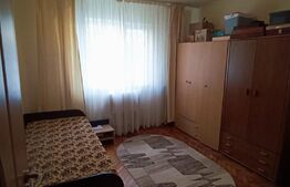 Apartament 4 camere, zona cetate,decomandat
