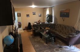Apartament de 120 mp la casa, etaj 1, 2 bai, 5 camere, curte, zona Cetate