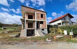 Casa de 140mp, 580 mp teren, zona Cetate Schit