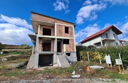Casa de 140mp, 580 mp teren, zona Cetate Schit