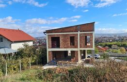 Casa de 140mp, 580 mp teren, zona Cetate Schit