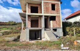 Casa de 140mp, 580 mp teren, zona Cetate Schit