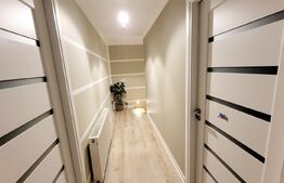 Apartament cu 4 camere, 2 bai, 2 balcoane, loc de parcare, zona Cetate 