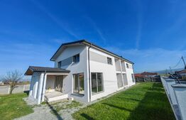 Casa tip duplex, 125 mp utili, 370 mp teren, zona Oarda de Jos