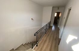 Casa tip duplex de 3 camere, curte, parcare, zona Kaufland