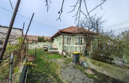 Casă 4 camere, 110 mp utili, teren cu 500 mp, loc. Vințu de Jos