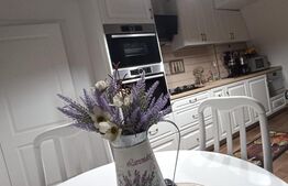 Apartament cu 3 camere, 101 mp, in complex rezidential, Cetate