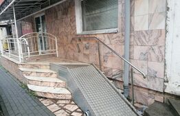 Spatiu comercial 50 mp utili cu zona Cetate