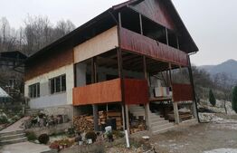 Casa in constructie si cabana, teren 1060 mp, Lunca Ampoitei 