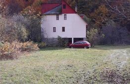 Casa de vacanta la munte, 354 mp utili, teren cu 2930 mp, zona Ighiel